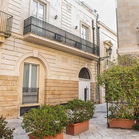 Lecce Santa Chiara Terrace Piano Rialzato Apartment Екстериор снимка