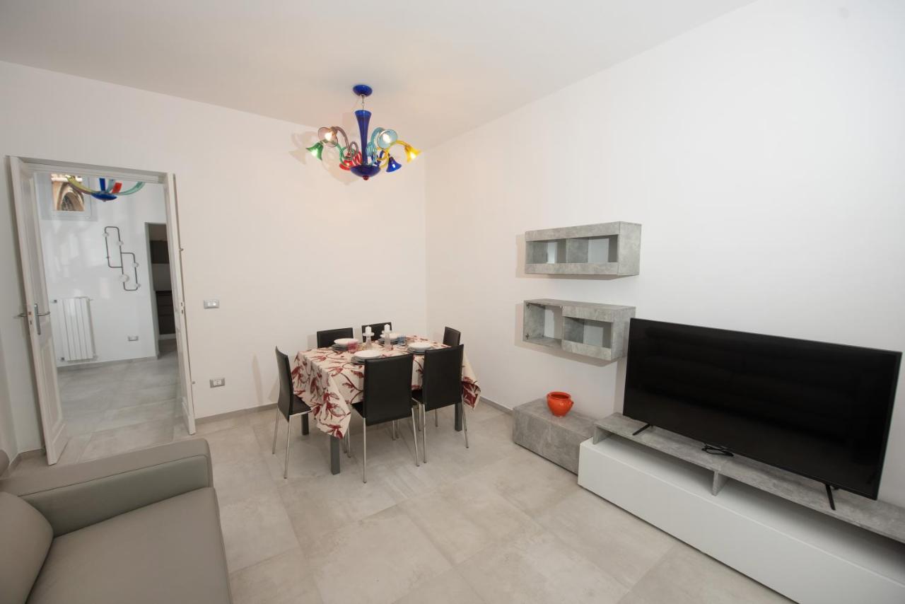Lecce Santa Chiara Terrace Piano Rialzato Apartment Екстериор снимка
